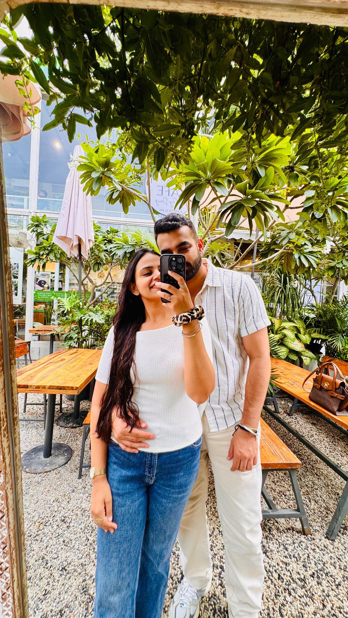 Vansh and Kavya — couple photograph 4